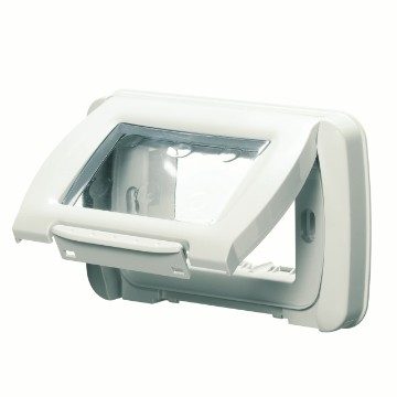 GW22451 | WATERTIGHT PLATE - SELF-SUPPORTING - 3 GANG - CLOUD WHITE - SYSTEM